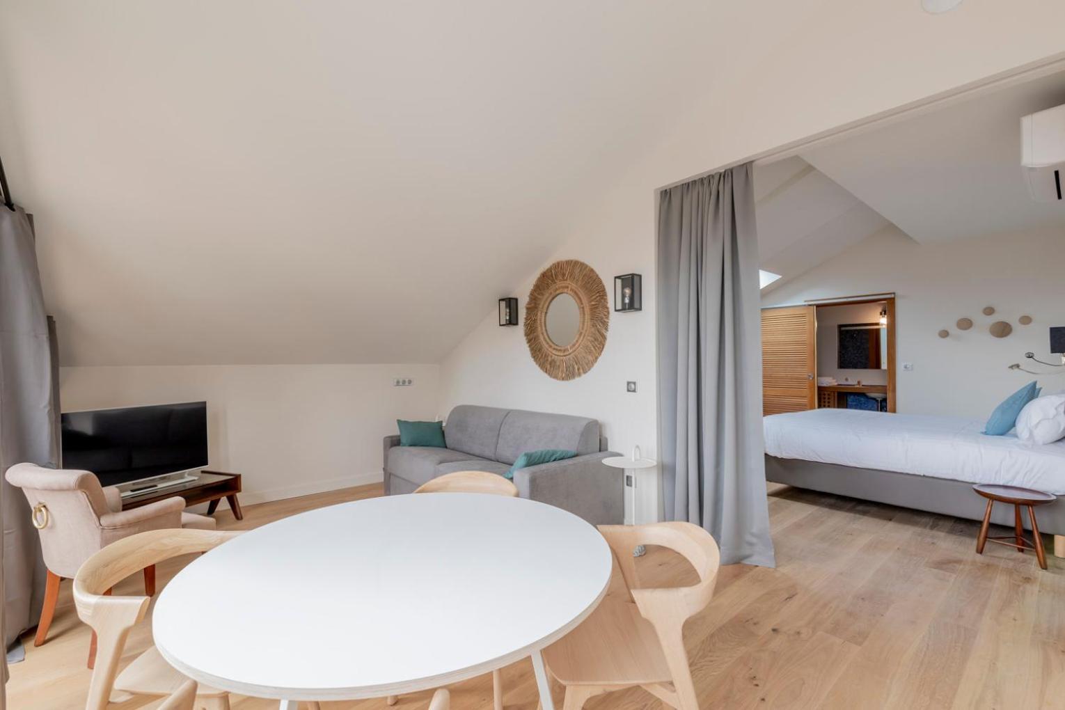 Residence Les Suites Du Port - By Le Saint Ferdinand Arcachon Bagian luar foto