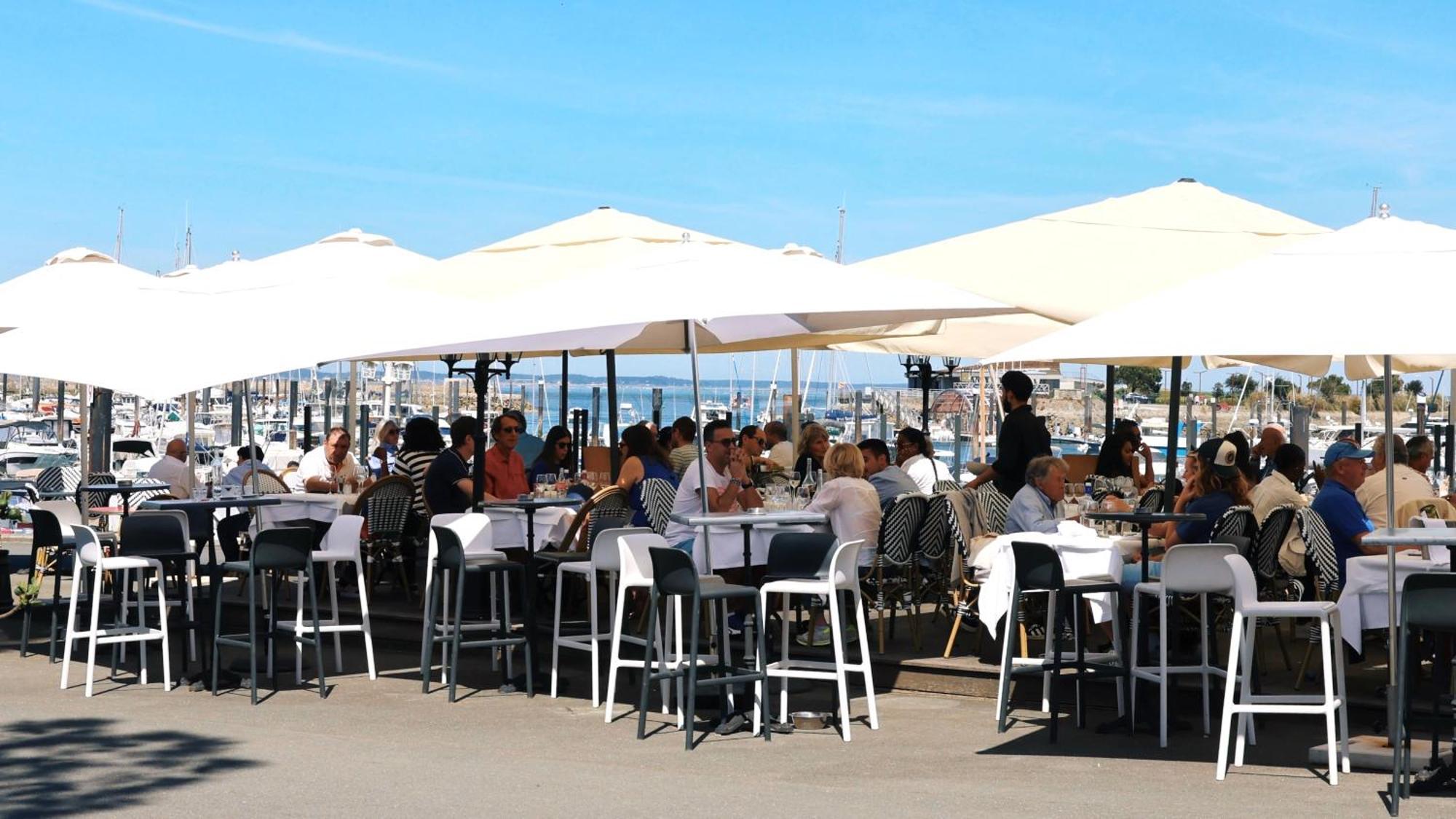 Residence Les Suites Du Port - By Le Saint Ferdinand Arcachon Bagian luar foto